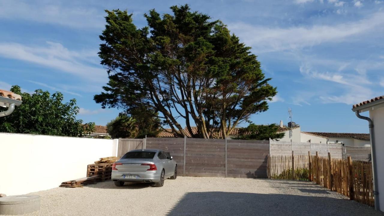Saint-Clément-des-Baleines Relocation Vacances De La Cote Sauvage מראה חיצוני תמונה